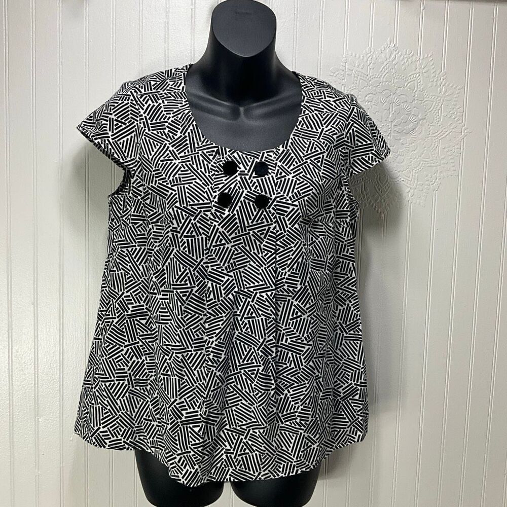 ANN TAYLOR LOFT Short Sleeve Shirt